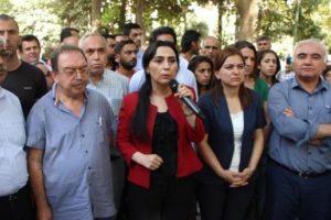 Y&uuml;ksekdağ: "1980'deki cuntacılar belediyelere el koymamıştı"