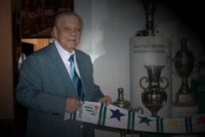 Bursaspor'un kurucu &uuml;yelerinden Cemal Dik, vefat etti