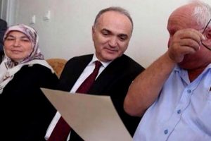 Başbakan Binali Yıldırım'ın mektubu şehit babasını ağlattı