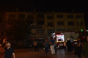 Bursa'da madde bağımlılarının &ccedil;ıkardığı yangın g&uuml;&ccedil;l&uuml;kle s&ouml;nd&uuml;r&uuml;ld&uuml;