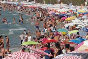 Kuşadası'nda bayram bereketi