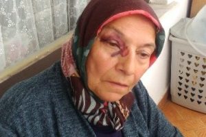 Babaanneye torun dayağı