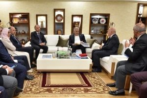 Başbakan Yıldırım, Erzurum B&uuml;y&uuml;kşehir Belediyesi'ni ziyaret etti