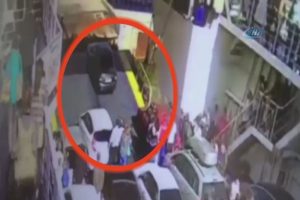 Otomobil feribottan denize d&uuml;şt&uuml;