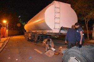 Akaryakıt tankerinde 300 bin paket ka&ccedil;ak sigara &ccedil;ıktı