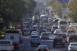 Ankara'da 'Pazartesi' trafiğine &ouml;nlem