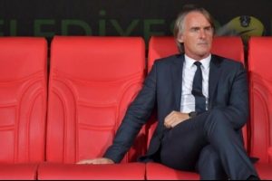 TT Arena'da Riekerink'e s&uuml;rpriz!