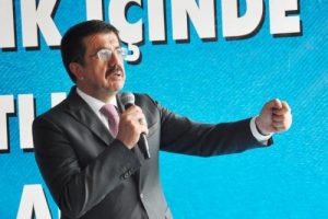 Bakan Zeybekci Menderes'i andı