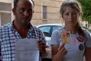 Koyun otlatan kızı silah zoruyla ka&ccedil;ırdılar