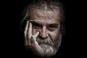 Tarık Akan son yolculuğuna uğurlanıyor