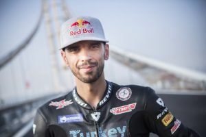Kenan Sofuoğlu'ndan &uuml;st &uuml;ste &uuml;&ccedil;&uuml;nc&uuml; zafer