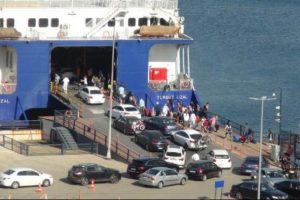 Bandırma'da tatilciler d&ouml;n&uuml;ş yolunda