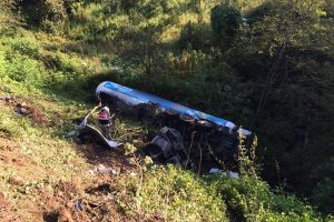 LPG y&uuml;kl&uuml; tanker u&ccedil;uruma yuvarlandı