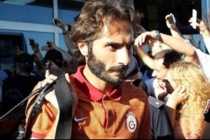 Hamit &ouml;nce kadro dışı kaldı sonra affedildi