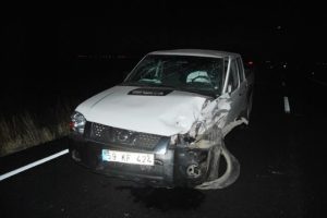 Tekirdağ'da iki otomobil &ccedil;arpıştı: 7 yaralı
