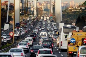 Okullar a&ccedil;ıldı trafik başladı