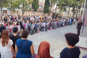 Bursa'da ilk ders zili &ccedil;aldı