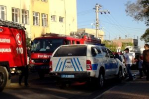 Okula molotofla saldıran ter&ouml;r &ouml;rg&uuml;t&uuml; &uuml;yesi 3 kişi yakalandı