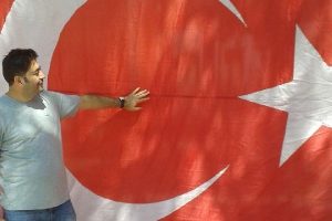 &Ouml;ğretmen eşi a&ccedil;ığa alınan anaokulu, m&uuml;d&uuml;r&uuml; okulda intihar etti