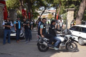Bursa'da narkotimler okul &ouml;nlerinde kuş u&ccedil;urtmuyor