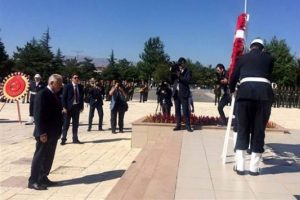 Şehitlikte bir devir kapandı