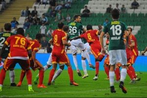 Bursaspor ve Kayserispor arasında dostluk r&uuml;zgarları