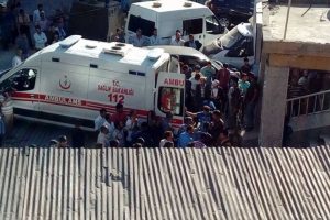 'Dur' ihtarına uymayan ka&ccedil;ak&ccedil;ılar vurularak yakalandı