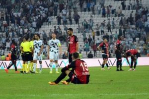Gen&ccedil;lerbirliği beraberliğe abone