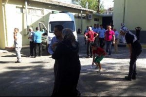 Emekli polis memuru, 4 &ccedil;ocuk annesi eski eşini &ouml;ld&uuml;rd&uuml;