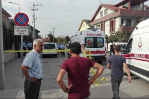 Servis&ccedil;ilerin kavgasında kan aktı: 2 yaralı