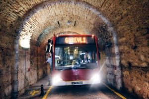 Tarihi t&uuml;nel trafiğe a&ccedil;ıldı