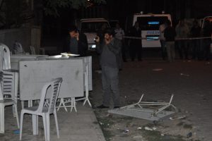D&uuml;ğ&uuml;nde kavga: 1 &ouml;l&uuml;, 1 yaralı