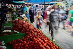 Merkez'in enflasyon beklentisi geriledi