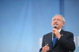 Kılı&ccedil;daroğlu'ndan &ccedil;ocuklara: Yaramazlık yapın