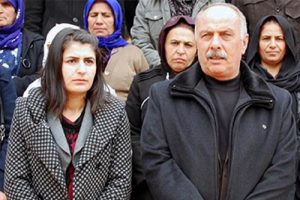 İdil Belediyesi Eş Başkanları g&ouml;revden uzaklaştırıldı