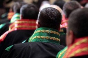 2 bin dolar i&ccedil;in kendine h&acirc;kim olamadı