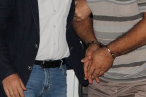 Baro başkanı ve 9 kişiye FET&Ouml; g&ouml;zaltısı