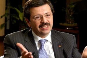 'Allah bize bu 100 katlık farkın hesabını soracak'