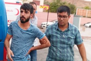 Kimlik soran polisi ısırdı