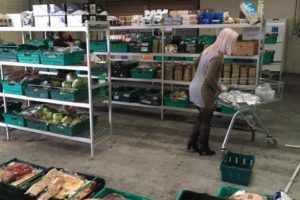 İngiltere'de 'artık gıda' satan s&uuml;permarket a&ccedil;ıldı