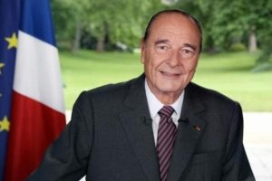 Fransız siyaset&ccedil;inin 'Chirac &ouml;ld&uuml;' iddiasına yalanlama
