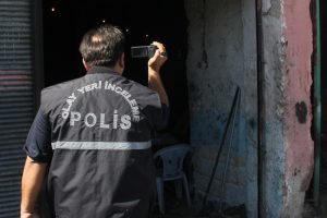 Suriyeli kağıt toplayıcı, boğazı eksilmiş halde bulundu