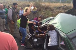 Takla atan otomobilde can pazarı: 5 yaralı