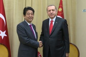 Japonya Başbakanı Abe ile g&ouml;r&uuml;şt&uuml;