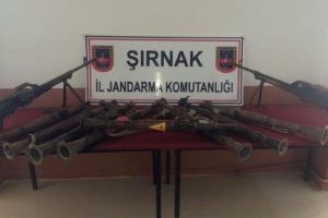 Şırnak'ta YPG amblemli 8 adet roketatar ele ge&ccedil;irildi