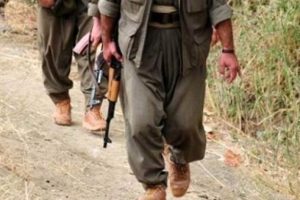 Kırsalda 20 ter&ouml;rist kıstırıldı