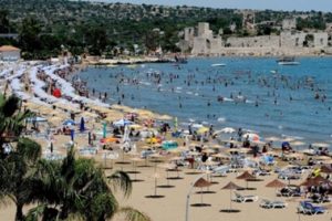 Antalya'nın turist kaybı 4 milyon, zararı 3-4 milyar dolar