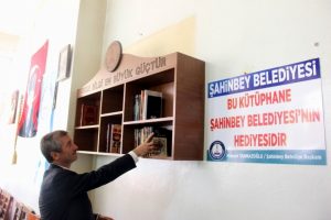 &Ccedil;ay isteyene kitap bedava