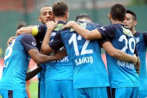 Bursasporlu futbolcular Bayrampaşa ma&ccedil;ını değerlendirdi