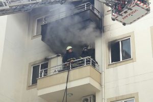 Bursa'da &uuml;niversite &ouml;ğrencilerinin kaldığı sitede can pazarı
